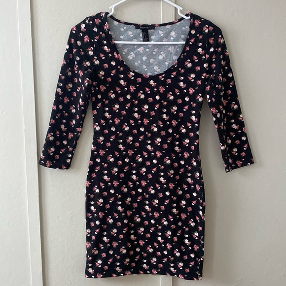 Forever 21 Black Floral Bodycon Dress, Size Small - Picture 1 of 4